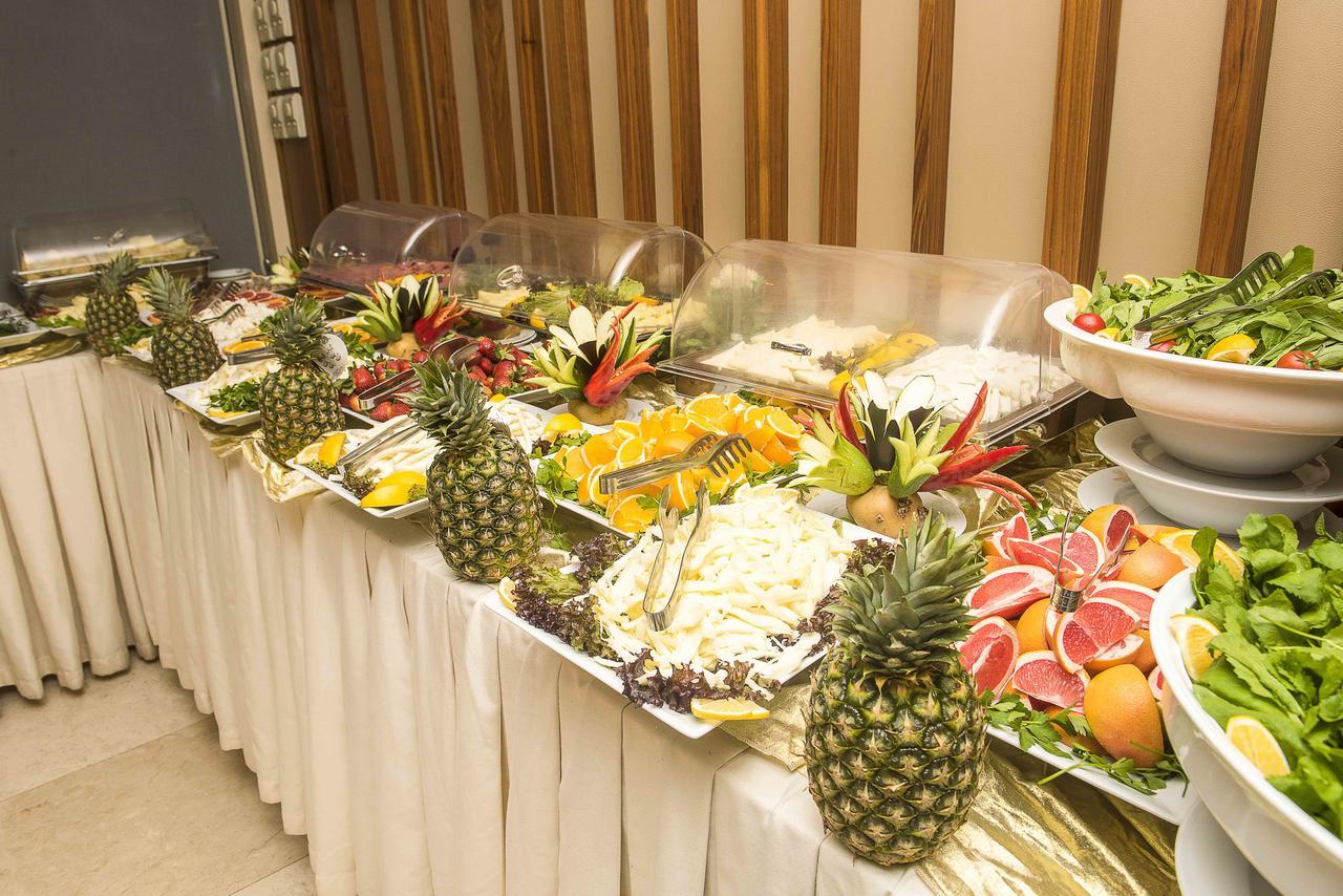 Ozgobek Ronesans Hotel De Luxe Uşak Extérieur photo