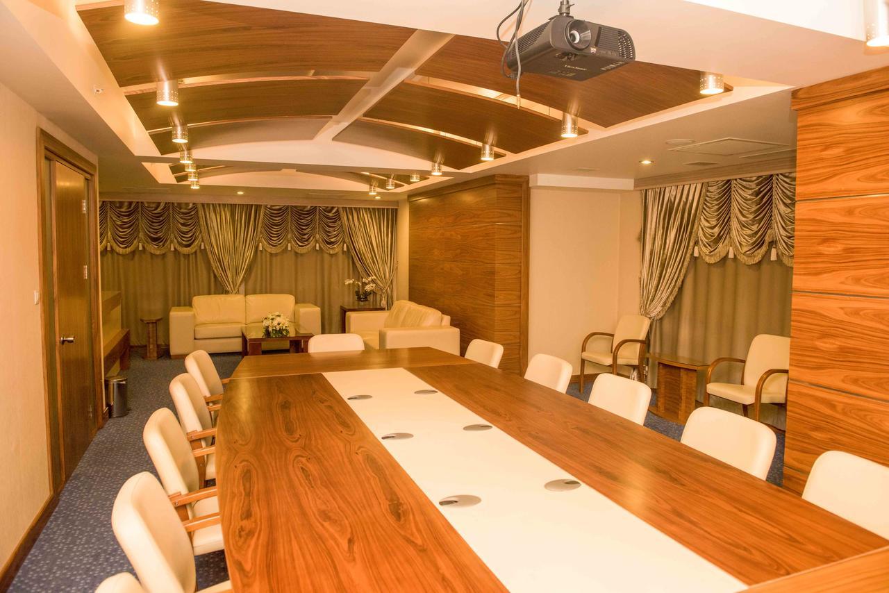Ozgobek Ronesans Hotel De Luxe Uşak Extérieur photo